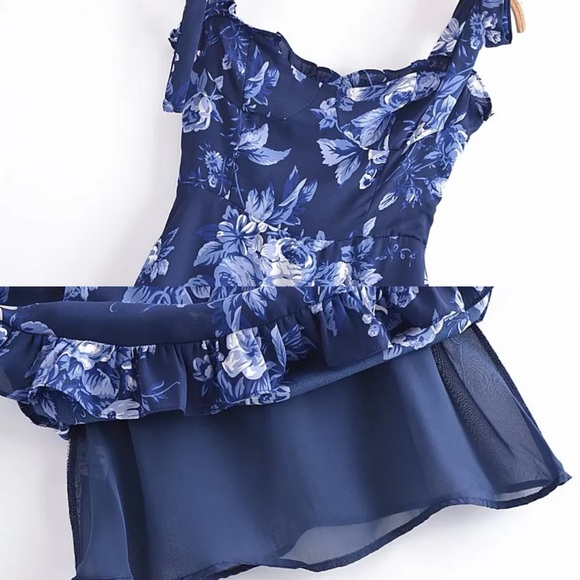Floral summer dress with sphagetti straps and ruffled bottom - Picture 5 of 5